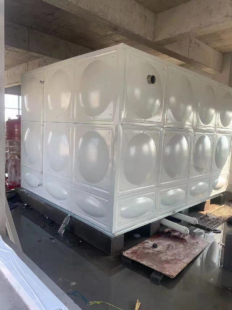 不銹鋼水箱供水設(shè)備寧波不銹鋼水箱廠家浙江清澈環(huán)保設(shè)備有限公司