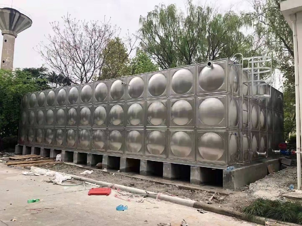 浙江清澈環(huán)保不銹鋼水箱承接杭州灣新區(qū)集中居住地塊項(xiàng)目生活及消防不銹鋼水箱安裝