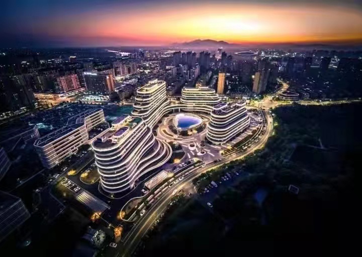 衢時(shí)代未來大廈完工，衢州再添一座地標(biāo)建筑項(xiàng)目采購(gòu)浙江清澈環(huán)保設(shè)備有限公司不銹鋼水箱